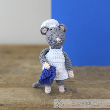 Crochet Kit Baker Mouse - Amigurumi DIY Kit