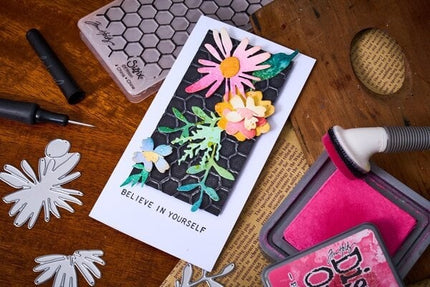 2D Texture Fades with Thinlits Die by Tim Holtz Vault Side-Order Floristry (1+11pcs)